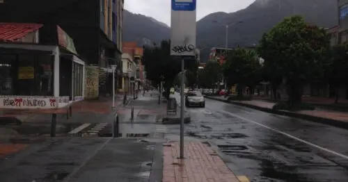 PARADERO SITP BARRIO BANCO CENTRAL  035A00